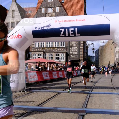 13.09.2026 - 21. swb-Marathon Bremen Tim E. http://msf.ph/oto/10374343 13.09.2026 13:11:16 Ziel 335, 384, 697, 1385, 2021, 2759, 3647, 4023, 4475, 4571, 5079, 5155, 5168, 5314, 5387, 6471, 6657, 7115, 7136, 8183, 9410, 9622, 9659 meine-sportfotos.de