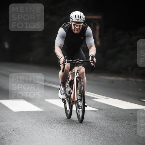 13.09.2026 - Stadtparktriathlon H.Heesch http://msf.ph/oto/10374383 13.09.2026 10:25:18 Radfahren 249 meine-sportfotos.de
