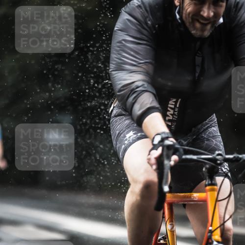 13.09.2026 - Stadtparktriathlon H.Heesch http://msf.ph/oto/10374386 13.09.2026 12:11:27 Radfahren 880, 959, 962, 1008 meine-sportfotos.de