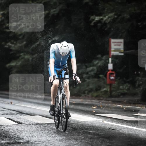 13.09.2026 - Stadtparktriathlon H.Heesch http://msf.ph/oto/10374396 13.09.2026 12:11:28 Radfahren 880, 959, 962, 1008 meine-sportfotos.de