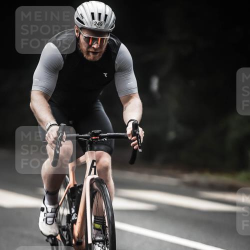 13.09.2026 - Stadtparktriathlon H.Heesch http://msf.ph/oto/10374408 13.09.2026 10:25:18 Radfahren 249 meine-sportfotos.de