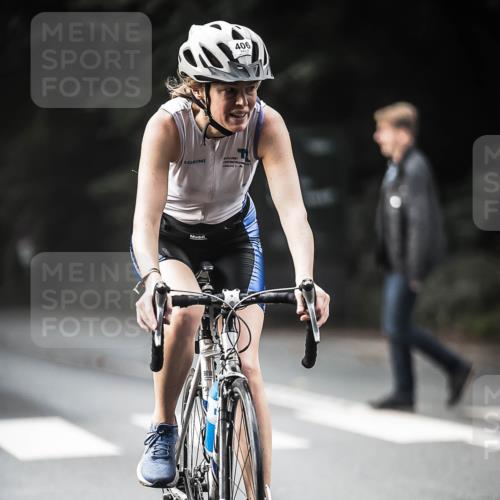 13.09.2026 - Stadtparktriathlon H.Heesch http://msf.ph/oto/10374444 13.09.2026 10:54:36 Radfahren 406, 414, 464, 571 meine-sportfotos.de