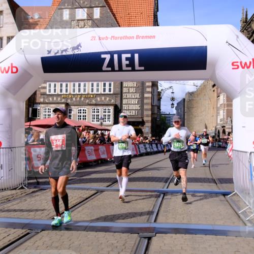 13.09.2026 - 21. swb-Marathon Bremen Tim E. http://msf.ph/oto/10374458 13.09.2026 13:11:18 Ziel 335, 384, 697, 2021, 2759, 3484, 3647, 4023, 4429, 4475, 4571, 5079, 5168, 5314, 6471, 6657, 7115, 7136, 8183, 9410, 9622 meine-sportfotos.de