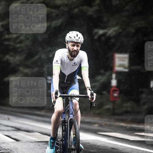 13.09.2026 - Stadtparktriathlon H.Heesch http://msf.ph/oto/10374480 13.09.2026 12:11:44 Radfahren 849, 972, 1056 meine-sportfotos.de