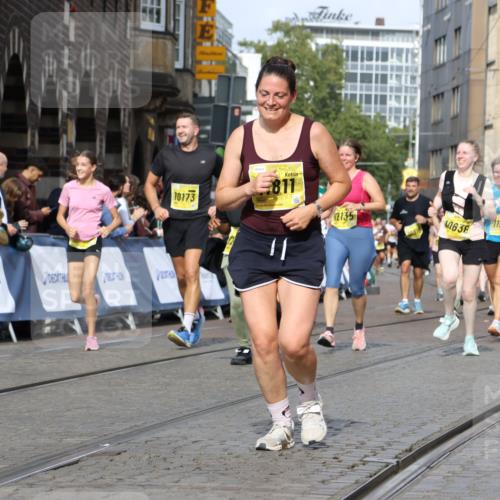 13.09.2026 - 21. swb-Marathon Bremen Strokosch-Dieckow http://msf.ph/oto/10374501 13.09.2026 11:02:19 Ziel 10257, 10409, 10444, 10473, 10500, 10617, 10803, 10817, 10924, 11115, 11268, 11369, 11412, 11413, 11436, 11859, 12016, 12095, 12145, 12360, 12379, 12412, 12466, 12506, 10153, 10154, 10273, 10274, 10278, 10338, 10738, 10885, 11137, 11505, 11508, 11526, 11554, 11890, 11945, 12169, 12252, 12489 meine-sportfotos.de