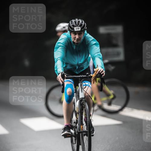 13.09.2026 - Stadtparktriathlon H.Heesch http://msf.ph/oto/10374526 13.09.2026 10:25:31 Radfahren 241, 317, 370, 777 meine-sportfotos.de