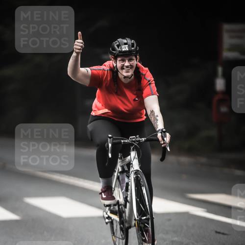 13.09.2026 - Stadtparktriathlon H.Heesch http://msf.ph/oto/10374606 13.09.2026 10:25:39 Radfahren 281, 395 meine-sportfotos.de