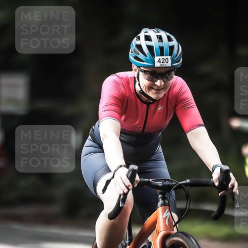 13.09.2026 - Stadtparktriathlon H.Heesch http://msf.ph/oto/10374608 13.09.2026 10:54:57 Radfahren 372, 381, 420, 432, 467, 473, 520, 557, 572, 666 meine-sportfotos.de