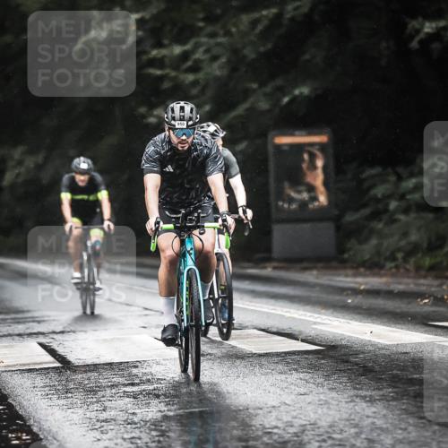 13.09.2026 - Stadtparktriathlon H.Heesch http://msf.ph/oto/10374615 13.09.2026 12:12:01 Radfahren 865, 873, 950, 951, 974 meine-sportfotos.de