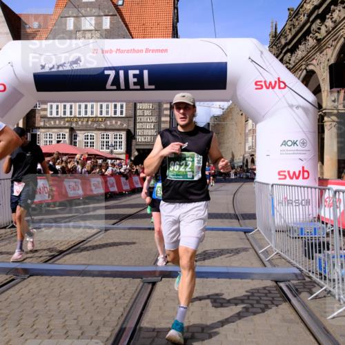 13.09.2026 - 21. swb-Marathon Bremen Tim E. http://msf.ph/oto/10374621 13.09.2026 13:11:22 Ziel 335, 697, 2021, 2759, 3440, 3448, 3484, 3647, 4429, 4475, 4571, 5079, 6471, 6657, 8183, 8474, 9410, 9622, 9762 meine-sportfotos.de