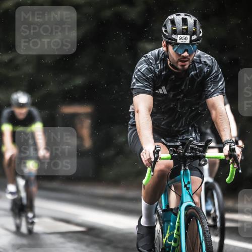13.09.2026 - Stadtparktriathlon H.Heesch http://msf.ph/oto/10374653 13.09.2026 12:12:02 Radfahren 865, 873, 950, 951, 974 meine-sportfotos.de