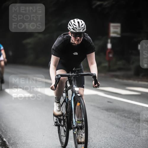 13.09.2026 - Stadtparktriathlon H.Heesch http://msf.ph/oto/10374723 13.09.2026 10:25:49 Radfahren 210, 284, 316, 466 meine-sportfotos.de
