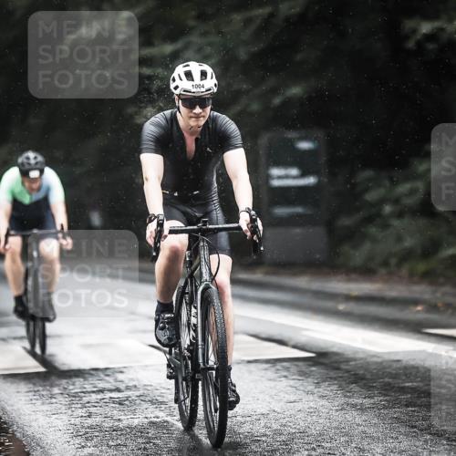 13.09.2026 - Stadtparktriathlon H.Heesch http://msf.ph/oto/10374725 13.09.2026 12:12:12 Radfahren 893, 951, 1004 meine-sportfotos.de