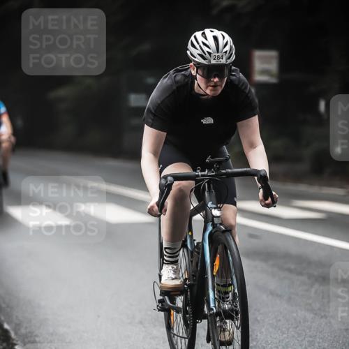 13.09.2026 - Stadtparktriathlon H.Heesch http://msf.ph/oto/10374730 13.09.2026 10:25:49 Radfahren 210, 284, 316, 466 meine-sportfotos.de