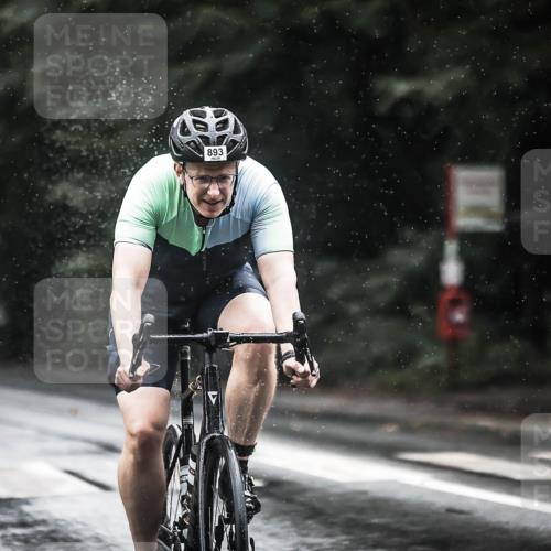 13.09.2026 - Stadtparktriathlon H.Heesch http://msf.ph/oto/10374748 13.09.2026 12:12:13 Radfahren 893, 1004, 1047 meine-sportfotos.de