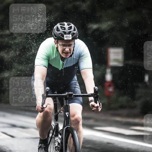 13.09.2026 - Stadtparktriathlon H.Heesch http://msf.ph/oto/10374753 13.09.2026 12:12:13 Radfahren 893, 1004, 1047 meine-sportfotos.de