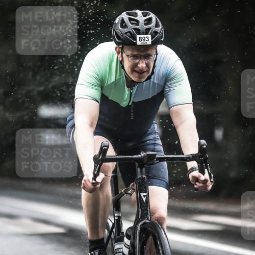 13.09.2026 - Stadtparktriathlon H.Heesch http://msf.ph/oto/10374758 13.09.2026 12:12:13 Radfahren 893, 1004, 1047 meine-sportfotos.de