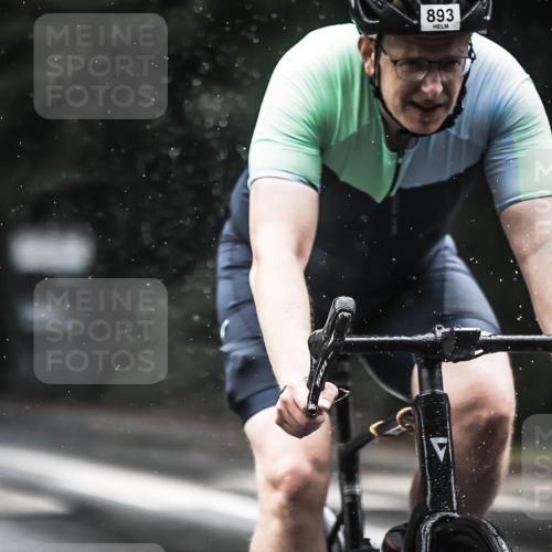 13.09.2026 - Stadtparktriathlon H.Heesch http://msf.ph/oto/10374767 13.09.2026 12:12:14 Radfahren 893, 1004, 1047 meine-sportfotos.de