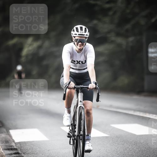 13.09.2026 - Stadtparktriathlon H.Heesch http://msf.ph/oto/10374788 13.09.2026 10:55:18 Radfahren 377, 410, 538, 542 meine-sportfotos.de