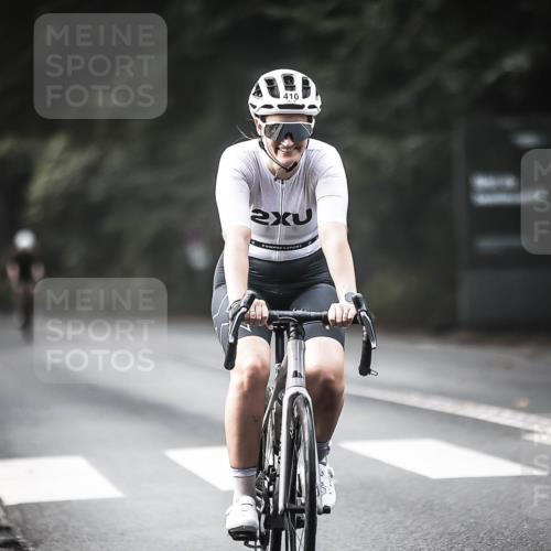 13.09.2026 - Stadtparktriathlon H.Heesch http://msf.ph/oto/10374800 13.09.2026 10:55:19 Radfahren 377, 410, 542 meine-sportfotos.de
