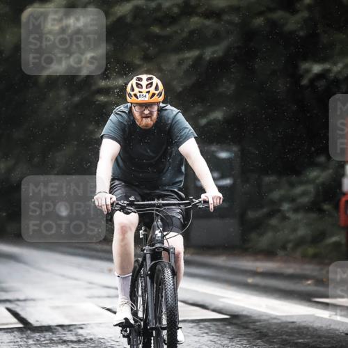 13.09.2026 - Stadtparktriathlon H.Heesch http://msf.ph/oto/10374807 13.09.2026 12:12:25 Radfahren 854, 1047 meine-sportfotos.de