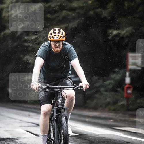 13.09.2026 - Stadtparktriathlon H.Heesch http://msf.ph/oto/10374812 13.09.2026 12:12:25 Radfahren 854, 1047 meine-sportfotos.de