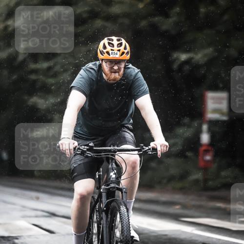 13.09.2026 - Stadtparktriathlon H.Heesch http://msf.ph/oto/10374815 13.09.2026 12:12:25 Radfahren 854, 1047 meine-sportfotos.de