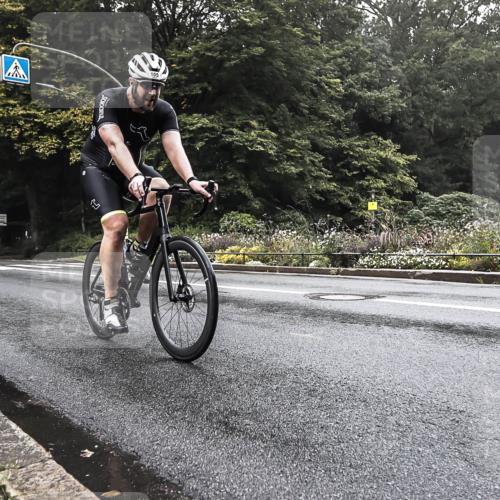 13.09.2026 - Stadtparktriathlon H.Heesch http://msf.ph/oto/10374830 13.09.2026 09:13:48 Radfahren 105, 108, 112, 130, 153 meine-sportfotos.de