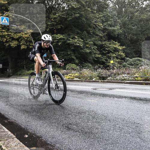 13.09.2026 - Stadtparktriathlon H.Heesch http://msf.ph/oto/10374836 13.09.2026 09:13:49 Radfahren 105, 108, 112, 130 meine-sportfotos.de