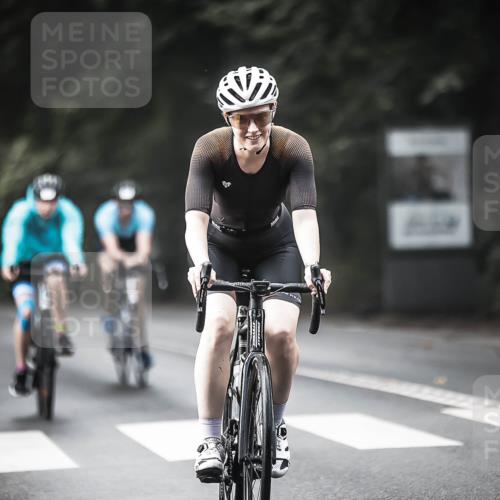 13.09.2026 - Stadtparktriathlon H.Heesch http://msf.ph/oto/10374839 13.09.2026 10:55:26 Radfahren 353, 358, 370, 546, 672 meine-sportfotos.de