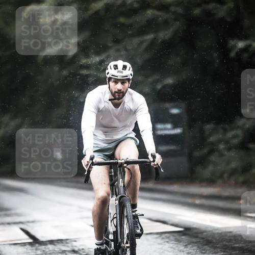 13.09.2026 - Stadtparktriathlon H.Heesch http://msf.ph/oto/10374847 13.09.2026 12:12:37 Radfahren 842, 996 meine-sportfotos.de