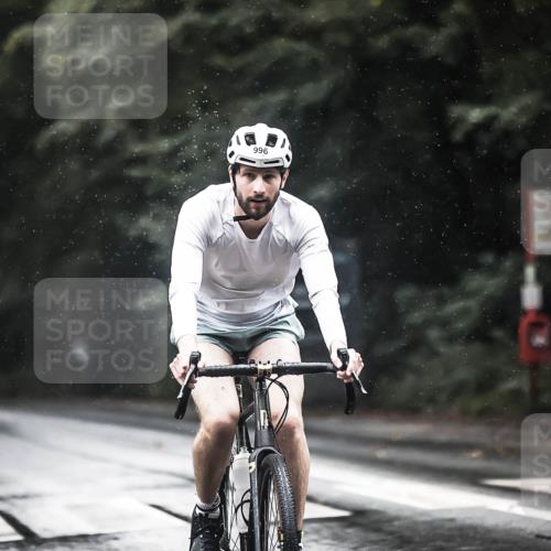 13.09.2026 - Stadtparktriathlon H.Heesch http://msf.ph/oto/10374849 13.09.2026 12:12:37 Radfahren 842, 996 meine-sportfotos.de