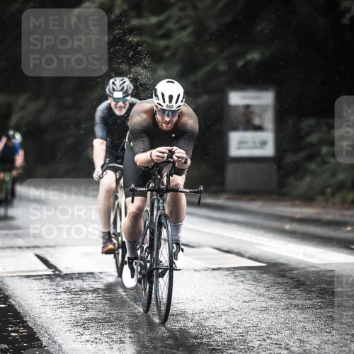 13.09.2026 - Stadtparktriathlon H.Heesch http://msf.ph/oto/10374863 13.09.2026 12:12:43 Radfahren 842, 857, 953, 970, 996, 1037 meine-sportfotos.de