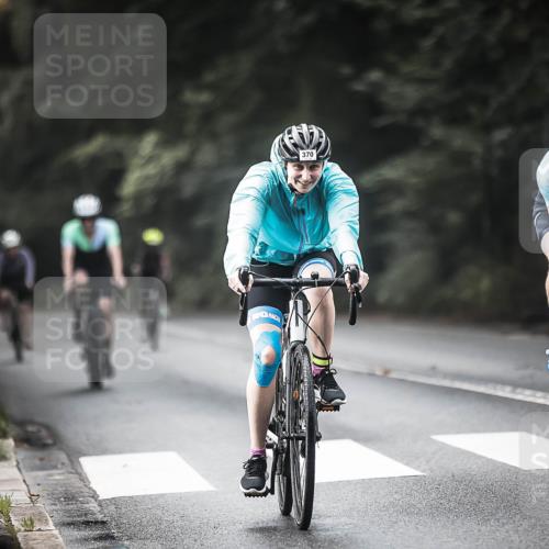 13.09.2026 - Stadtparktriathlon H.Heesch http://msf.ph/oto/10374873 13.09.2026 10:55:27 Radfahren 353, 358, 370, 392, 546, 672 meine-sportfotos.de