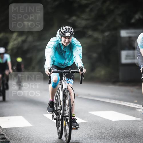 13.09.2026 - Stadtparktriathlon H.Heesch http://msf.ph/oto/10374885 13.09.2026 10:55:27 Radfahren 353, 358, 370, 392, 546, 672 meine-sportfotos.de