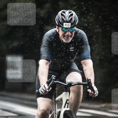 13.09.2026 - Stadtparktriathlon H.Heesch http://msf.ph/oto/10374899 13.09.2026 12:12:45 Radfahren 842, 857, 953, 970, 980, 1037 meine-sportfotos.de