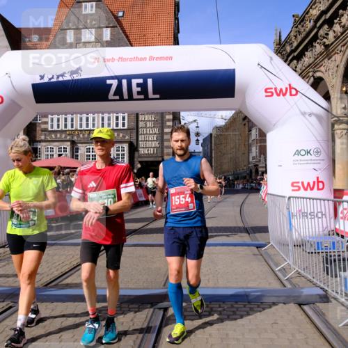 13.09.2026 - 21. swb-Marathon Bremen Tim E. http://msf.ph/oto/10374901 13.09.2026 13:11:28 Ziel 335, 697, 1349, 2087, 3440, 3448, 3484, 3647, 4429, 5079, 6274, 6471, 6657, 8183, 8474, 9410, 9618, 9762 meine-sportfotos.de