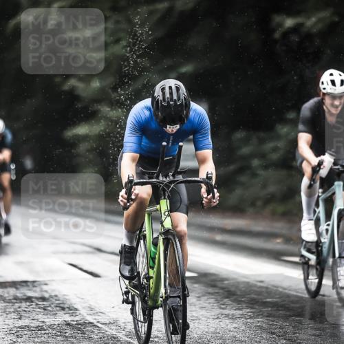13.09.2026 - Stadtparktriathlon H.Heesch http://msf.ph/oto/10374916 13.09.2026 12:12:47 Radfahren 842, 857, 953, 970, 980, 1037 meine-sportfotos.de