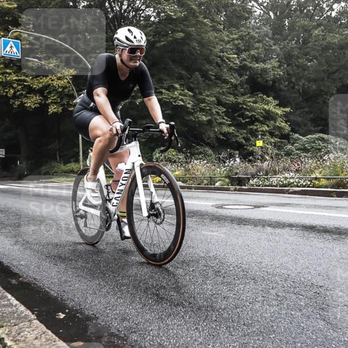 13.09.2026 - Stadtparktriathlon H.Heesch http://msf.ph/oto/10374955 13.09.2026 09:14:22 Radfahren 51, 64, 158 meine-sportfotos.de
