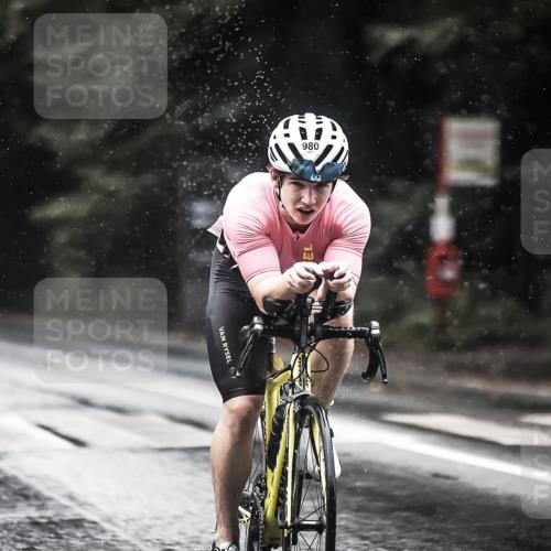 13.09.2026 - Stadtparktriathlon H.Heesch http://msf.ph/oto/10374959 13.09.2026 12:12:50 Radfahren 857, 953, 970, 980, 1028, 1037 meine-sportfotos.de
