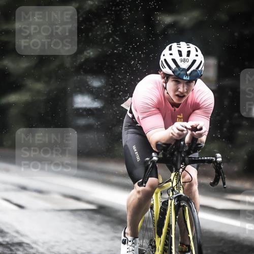 13.09.2026 - Stadtparktriathlon H.Heesch http://msf.ph/oto/10374963 13.09.2026 12:12:50 Radfahren 857, 953, 970, 980, 1028, 1037 meine-sportfotos.de