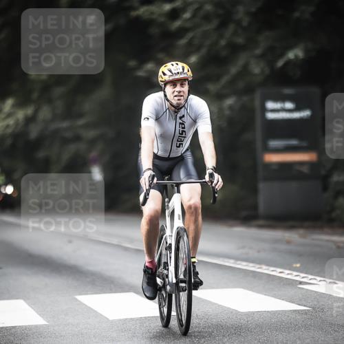 13.09.2026 - Stadtparktriathlon H.Heesch http://msf.ph/oto/10374964 13.09.2026 10:55:37 Radfahren 358, 392, 531 meine-sportfotos.de
