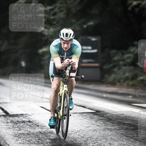 13.09.2026 - Stadtparktriathlon H.Heesch http://msf.ph/oto/10374973 13.09.2026 12:12:55 Radfahren 979, 980, 1028, 1037, 1045 meine-sportfotos.de