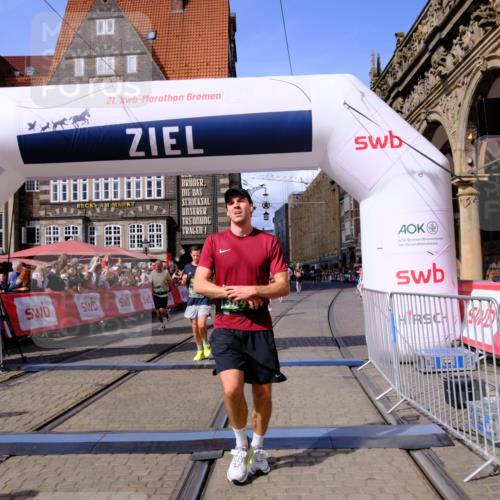 13.09.2026 - 21. swb-Marathon Bremen Tim E. http://msf.ph/oto/10374985 13.09.2026 13:11:30 Ziel 335, 697, 1349, 2087, 3440, 3448, 3484, 3647, 4429, 6274, 6471, 8183, 8474, 9291, 9410, 9618, 9762 meine-sportfotos.de