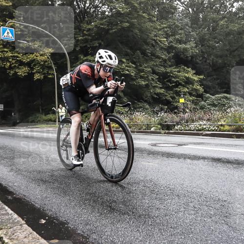13.09.2026 - Stadtparktriathlon H.Heesch http://msf.ph/oto/10375019 13.09.2026 09:14:37 Radfahren 81, 178 meine-sportfotos.de