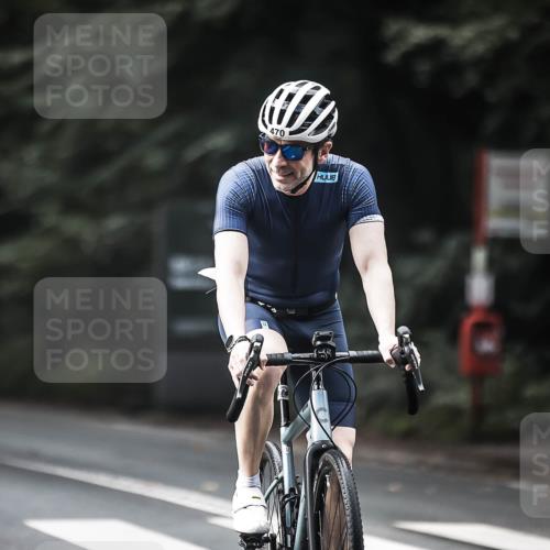 13.09.2026 - Stadtparktriathlon H.Heesch http://msf.ph/oto/10375044 13.09.2026 10:55:49 Radfahren 361, 470, 493, 498 meine-sportfotos.de