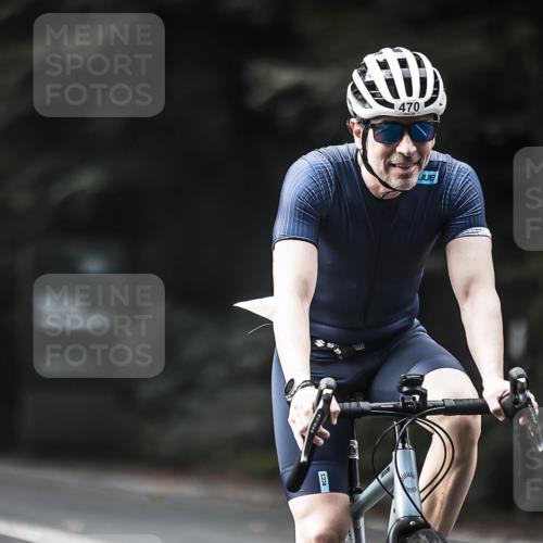 13.09.2026 - Stadtparktriathlon H.Heesch http://msf.ph/oto/10375059 13.09.2026 10:55:50 Radfahren 361, 470, 493, 498 meine-sportfotos.de