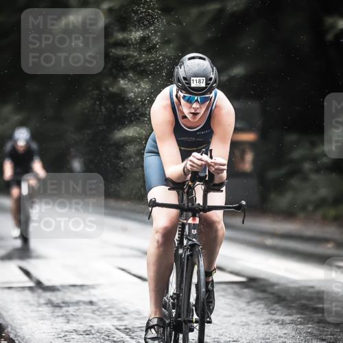 13.09.2026 - Stadtparktriathlon H.Heesch http://msf.ph/oto/10375075 13.09.2026 12:13:02 Radfahren 858, 979, 1045, 1051, 1187 meine-sportfotos.de