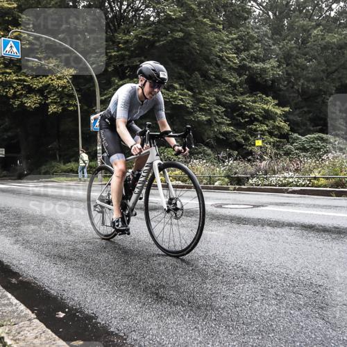 13.09.2026 - Stadtparktriathlon H.Heesch http://msf.ph/oto/10375088 13.09.2026 09:15:19 Radfahren 101, 125, 160, 192, 194, 197 meine-sportfotos.de
