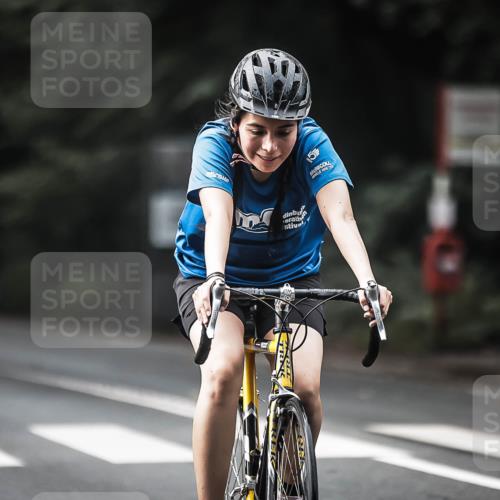 13.09.2026 - Stadtparktriathlon H.Heesch http://msf.ph/oto/10375160 13.09.2026 10:55:58 Radfahren 351, 427, 493, 498, 506, 513, 547, 671 meine-sportfotos.de